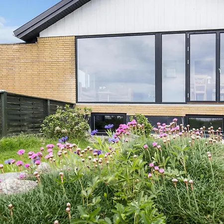 Feriehus Stunning In With Kitchen Svaneke